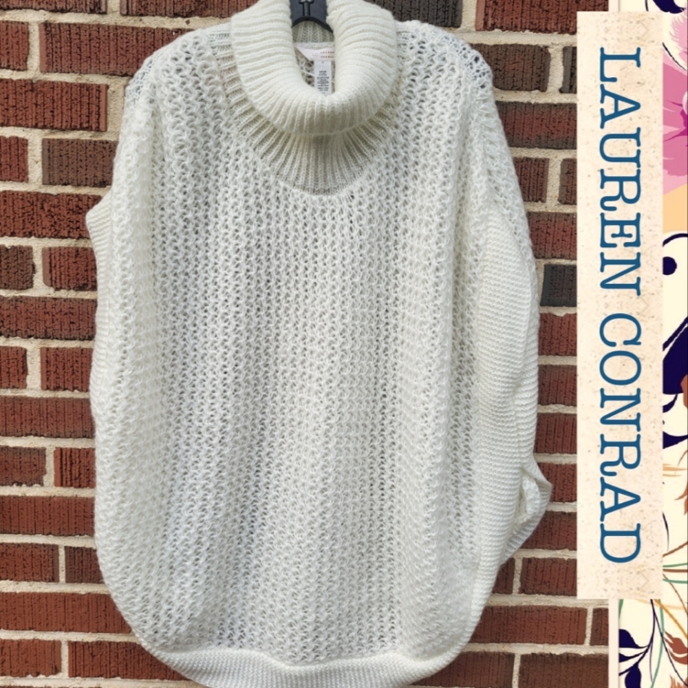 °°LAUREN °°CONRAD °°PONCHO°° SWEATER°°